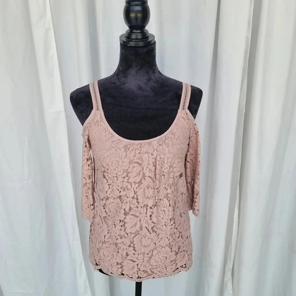 White House Black Market WHBM Womens XXS Cold-Shoulder Lace Top In Antique Blush - Picture 11 of 11